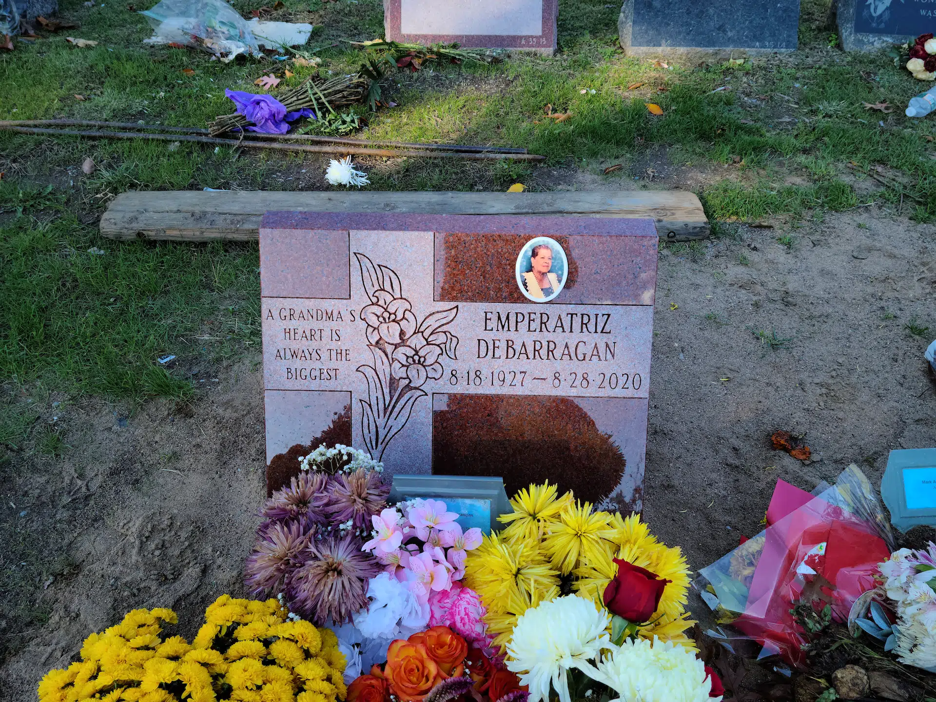 Granite Grave Monument hand-carved by Grave Monument Guide in NJ — image 3